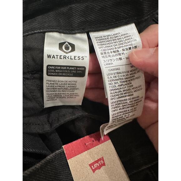 NWT Levi's 94 Baggy Jean in Open Mind Straight Washed Black, 16W(40) x 30L - Picture 5 of 11